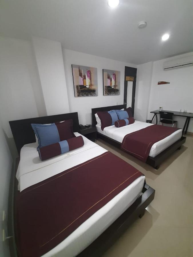Hotel Medellin Gold Екстериор снимка