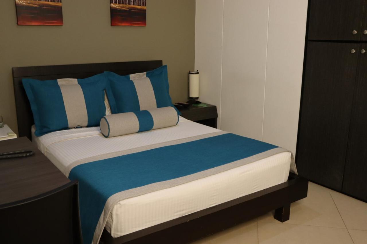 Hotel Medellin Gold Екстериор снимка