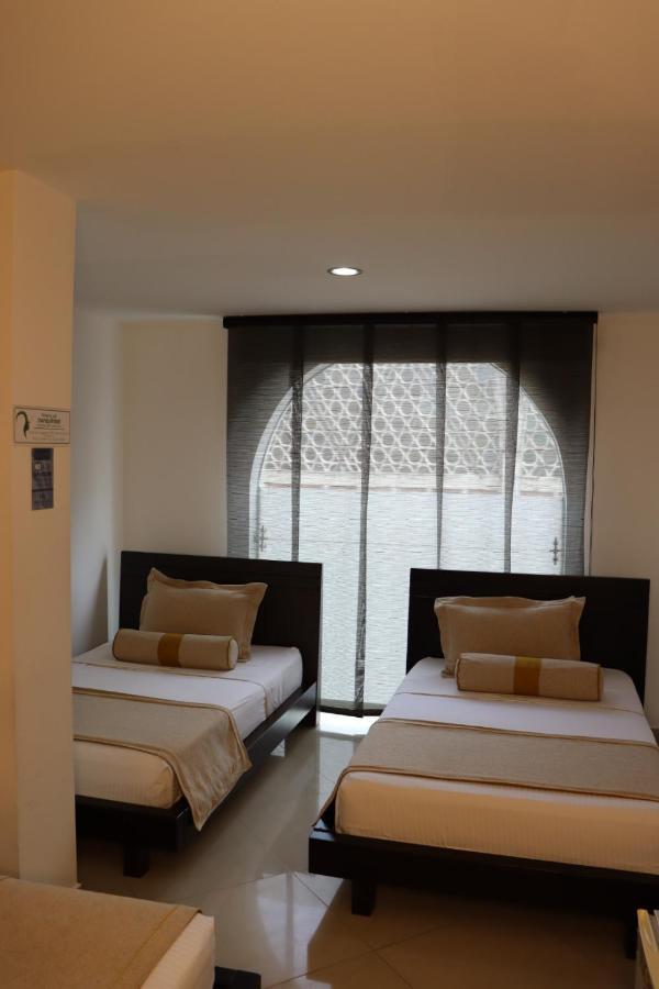Hotel Medellin Gold Екстериор снимка