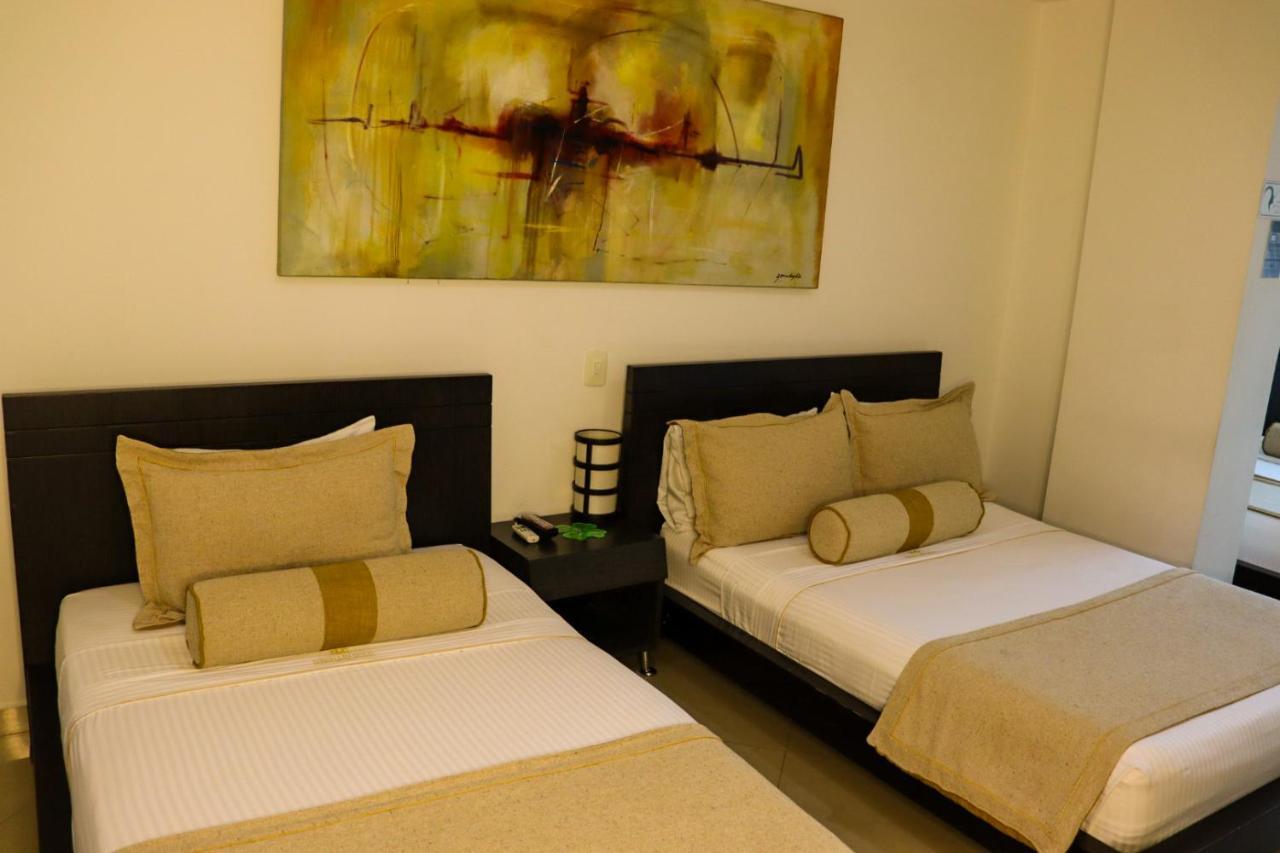 Hotel Medellin Gold Екстериор снимка
