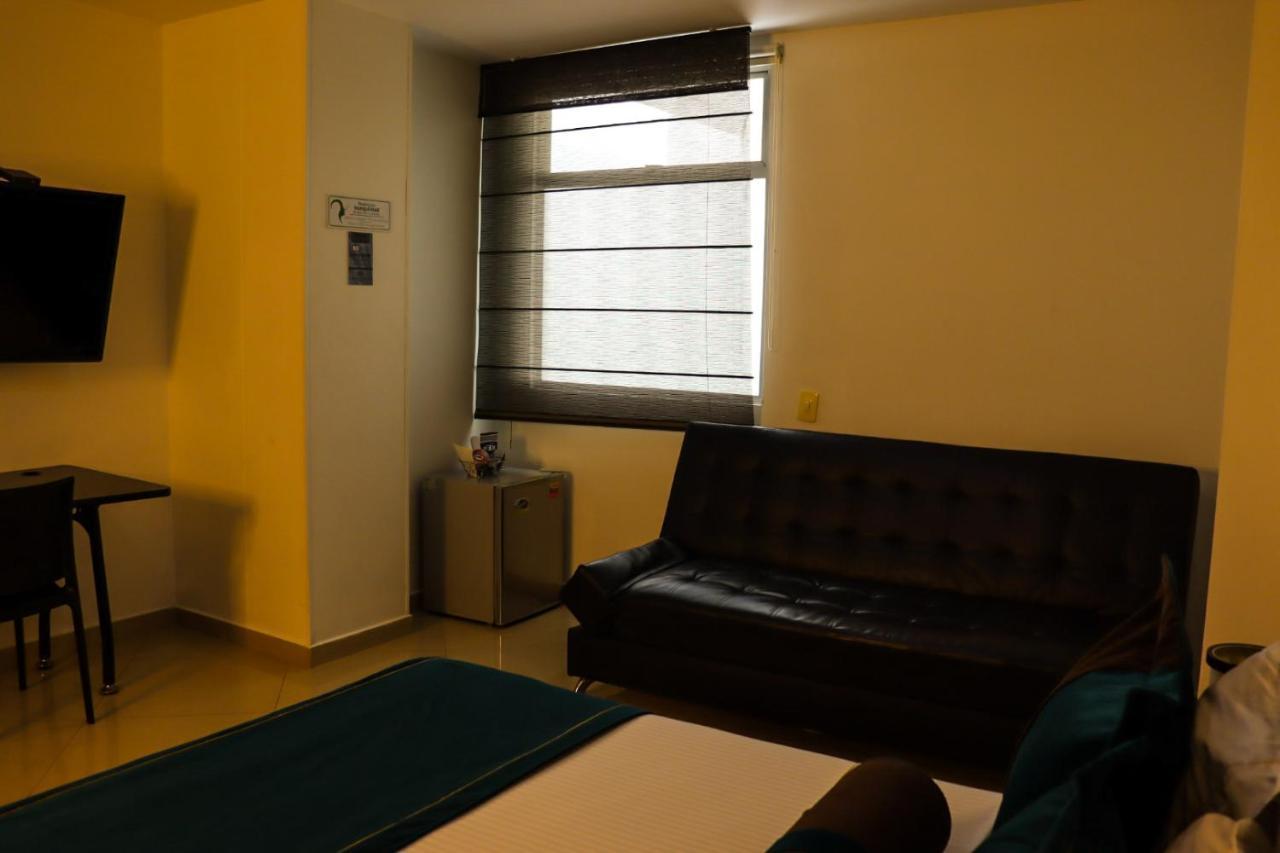 Hotel Medellin Gold Екстериор снимка